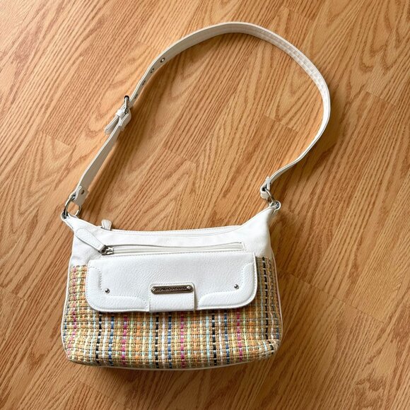 Stone Mountain Shoulder Bag Woven Straw Design and Faux Leather Adjustable Strap - Picture 1 of 14